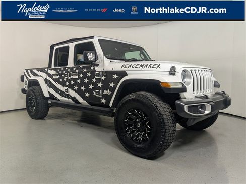 Used 2020 Jeep Gladiator Overland image 1