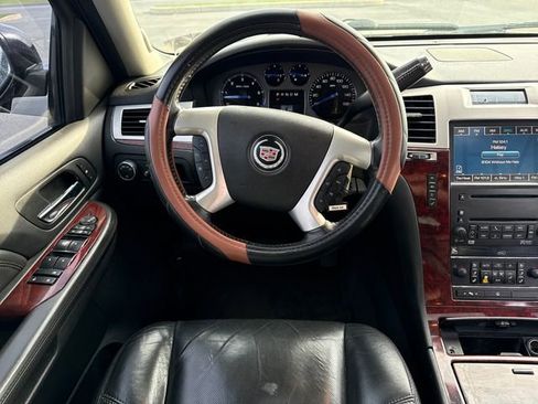 Used 2008 Cadillac Escalade ESV AWD image 21