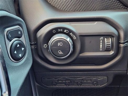 New 2025 Jeep Gladiator Rubicon w/ Safety Group image 19