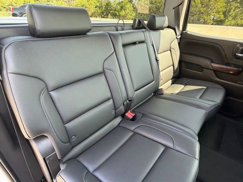 Used 2017 GMC Sierra 1500 SLT w/ SLT Premium Package image 43