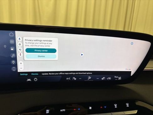 Used 2025 Buick Enclave Preferred image 23