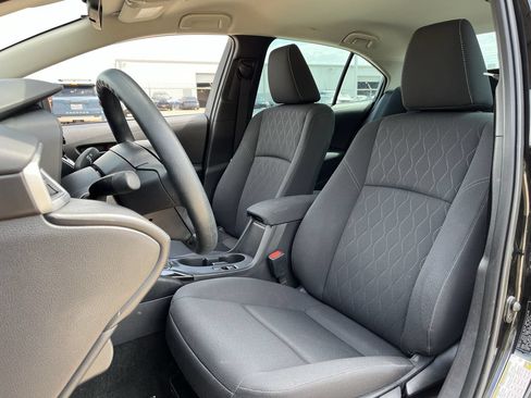 Used 2026 Toyota Corolla LE FWD image 22