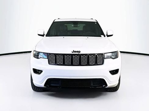 Used 2022 Jeep Grand Cherokee Laredo X AWD/4WD image 6