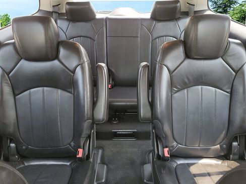 Used 2009 Buick Enclave CXL w/ Driver Confidence Package image 14