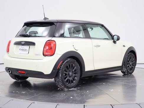 Used 2019 MINI Cooper 2-Door Hardtop image 5