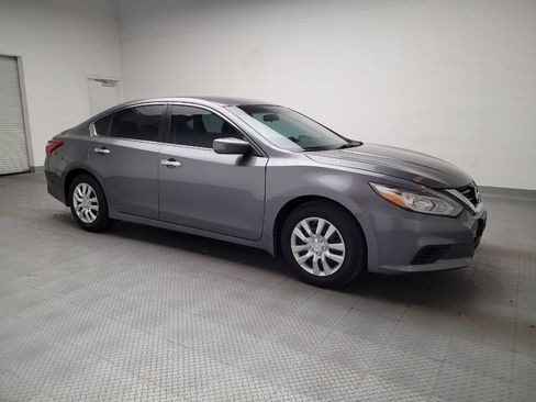 Used 2018 Nissan Altima 2.5 S w/ S Convenience Package image 11