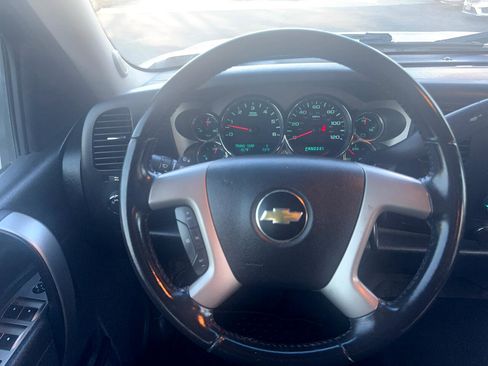 Used 2013 Chevrolet Silverado 1500 LT image 10