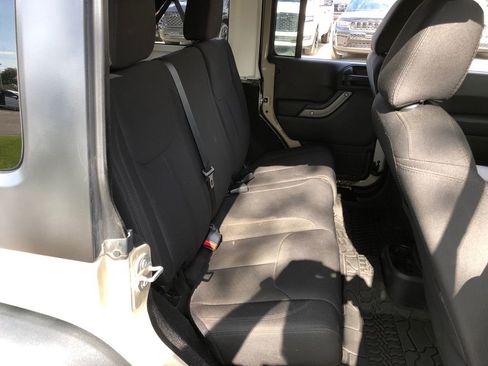 Used 2017 Jeep Wrangler Unlimited Sport AWD/4WD image 28