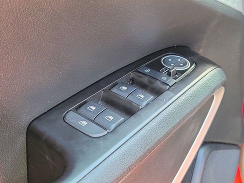 Used 2024 Kia Soul LX w/ Option Group 015 FWD image 16