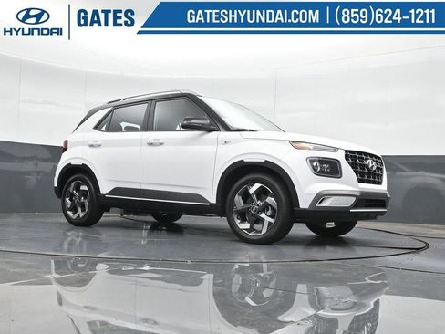 New 2025 Hyundai Venue Limited image 42