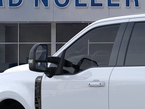 New 2026 Ford F250 XLT w/ XLT Premium Package AWD/4WD image 20