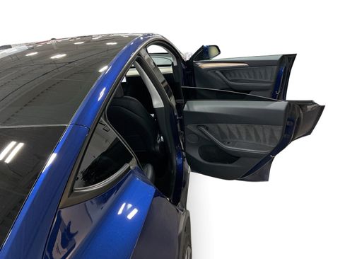 Certified 2023 Tesla Model Y AWD image 12