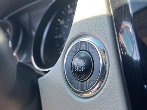 Used 2018 Nissan Rogue Sport SL w/ SL Premium Package image 21