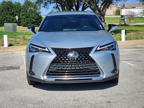Used 2020 Lexus UX 200 w/ Accessory Package image 31