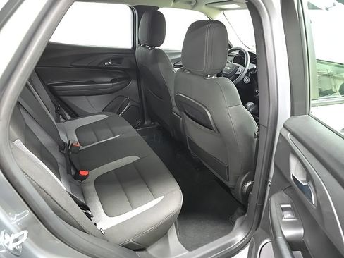 Used 2023 Chevrolet TrailBlazer LS FWD image 17