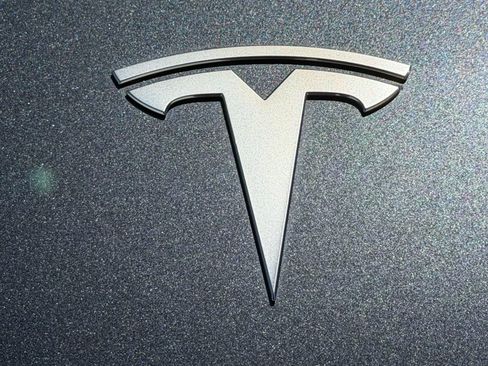 Used 2025 Tesla Model 3 Long Range AWD/4WD image 11