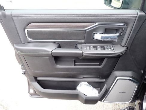 New 2026 RAM 3500 Laramie AWD/4WD image 14