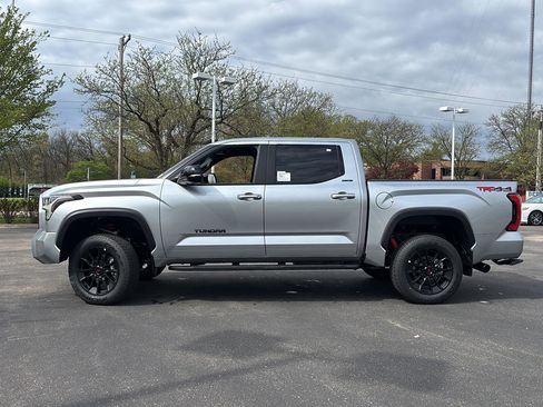 New 2026 Toyota Tundra Limited AWD/4WD image 8