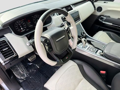 Used 2022 Land Rover Range Rover Sport SVR image 26