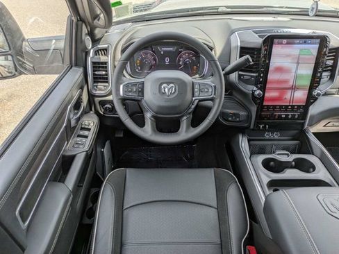 New 2026 RAM 2500 Laramie AWD/4WD image 16