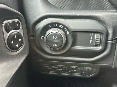 Used 2024 Jeep Gladiator Mojave w/ Safety Group image 19