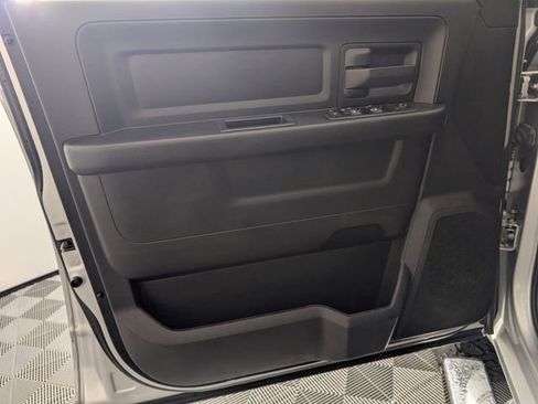 Used 2018 RAM 2500 Tradesman w/ Chrome Appearance Group image 10