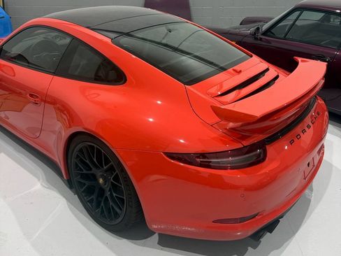 Used 2016 Porsche 911 Carrera GTS RWD image 2