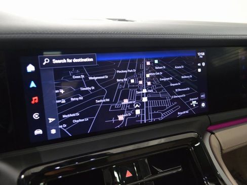Certified 2025 Porsche Panamera image 28