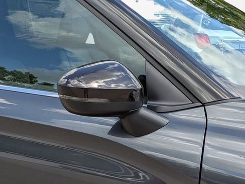 New 2026 Mitsubishi Outlander LE image 12