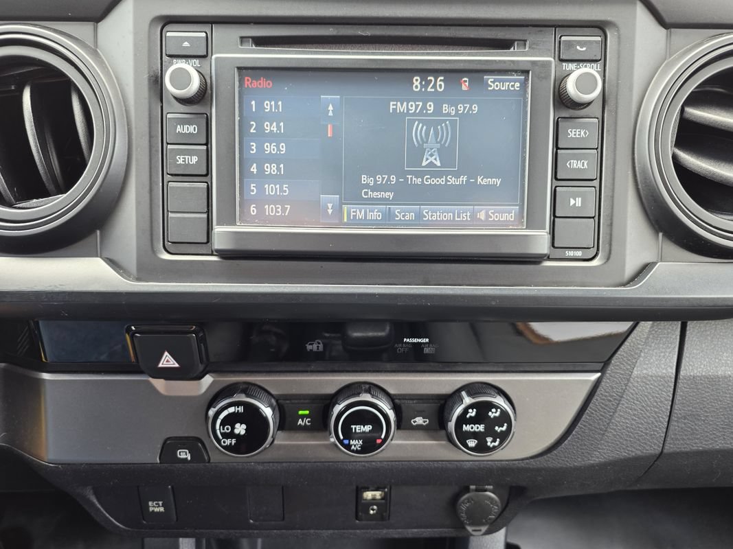 Used 2017 Toyota Tacoma SR RWD image 13