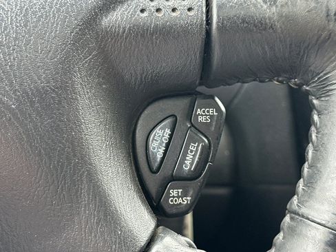 Used 2006 Nissan Sentra SE-R w/ (J01) Sunroof Pkg FWD image 23