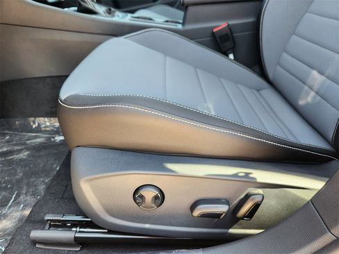 New 2026 Volkswagen Jetta SE image 17