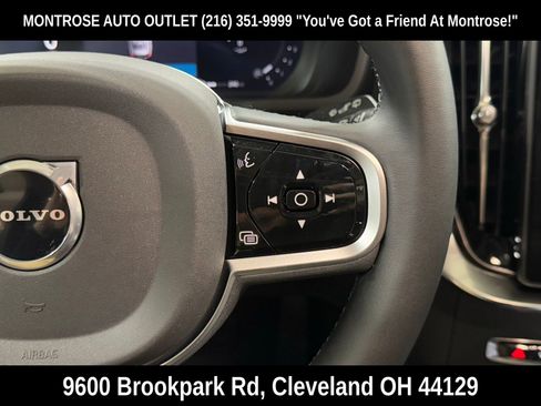 New 2026 Volvo XC90 B6 Plus w/ Protection Package Premier AWD/4WD image 18