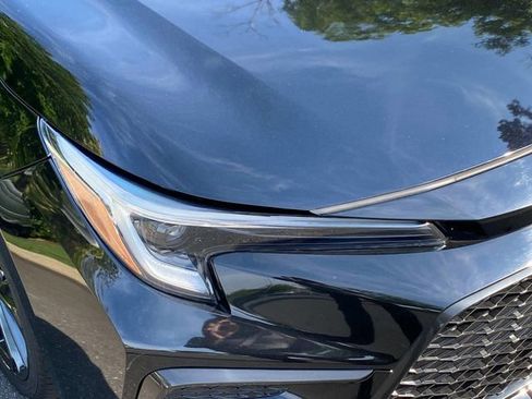 Used 2023 Toyota Corolla SE FWD image 3