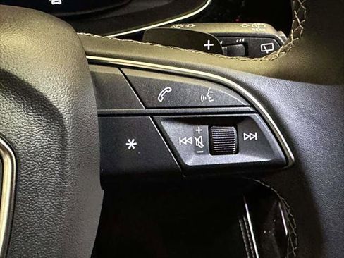 Used 2025 Audi Q8 Premium Plus w/ Premium Plus Package image 22