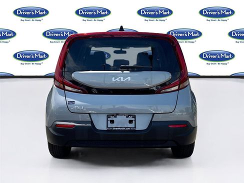 Used 2022 Kia Soul LX FWD image 6