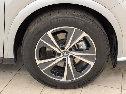 Used 2025 Lexus RX 350 Premium w/ Convenience Package image 8