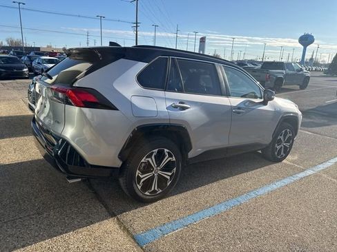 Used 2023 Toyota RAV4 XSE AWD/4WD image 5