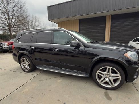 Used 2014 Mercedes-Benz GL 550 4MATIC image 15