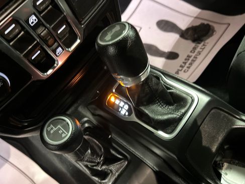 Used 2022 Jeep Wrangler Unlimited Sport image 20