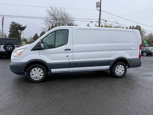 Used 2018 Ford Transit 250 130 Low Roof w/ Exterior Upgrade Package RWD image 5