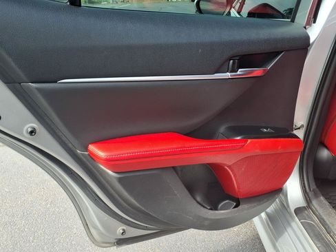 Used 2019 Toyota Camry XSE FWD image 17