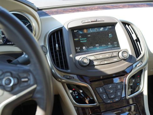 Used 2016 Buick LaCrosse Leather w/ Experience Buick Package image 36