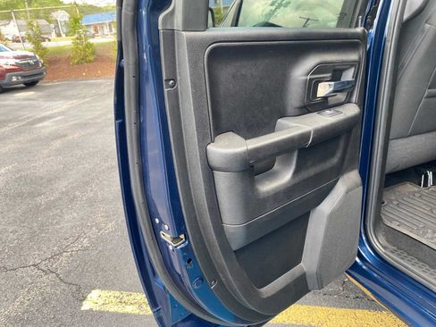 Used 2022 RAM 1500 Warlock w/ Warlock Decor Package AWD/4WD image 35