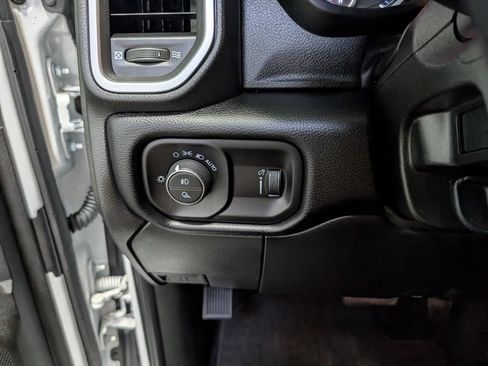 Used 2026 RAM 2500 Big Horn AWD/4WD image 19