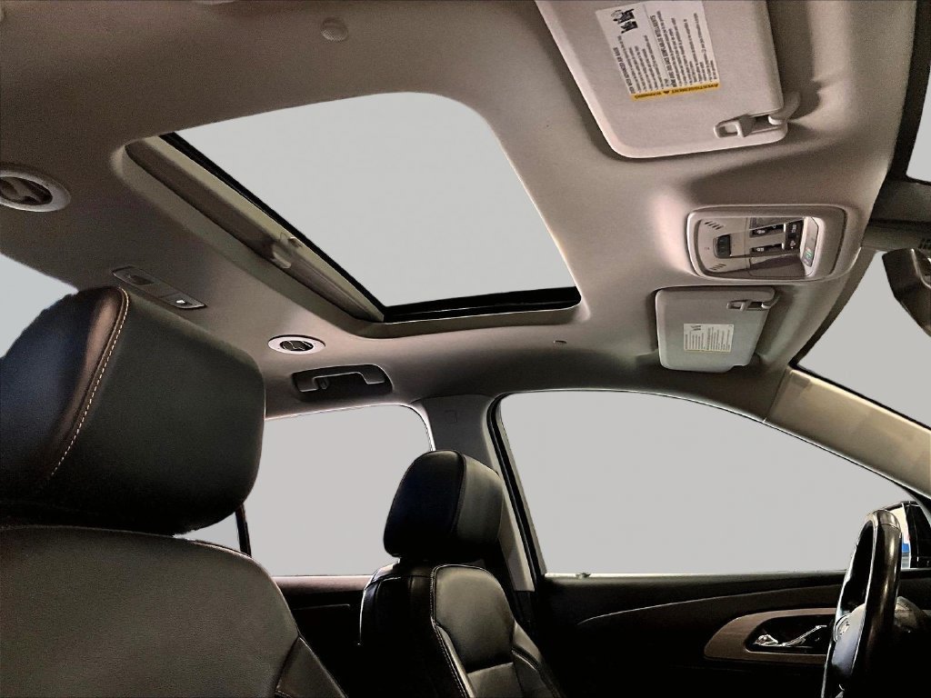 Used 2019 Chevrolet Traverse LT w/ LT Premium Package AWD/4WD image 23
