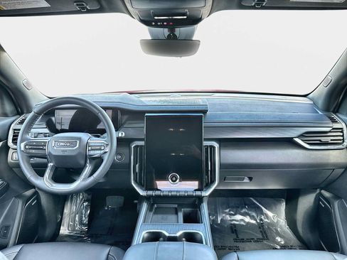 Used 2026 GMC Acadia Elevation w/ Elevation Premium Package FWD image 21