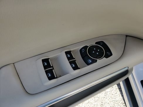 Used 2016 Lincoln MKZ w/ Equipment Group 300A Reserve image 15