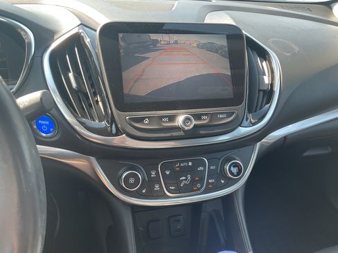 Used 2017 Chevrolet Volt Premier FWD image 19