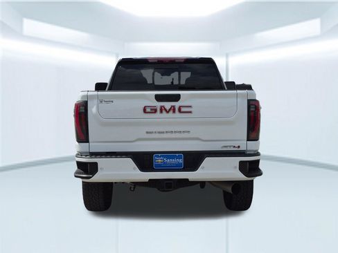 Used 2026 GMC Sierra 2500 AT4 w/ AT4 Premium Plus Package AWD/4WD image 5